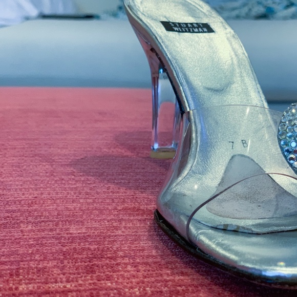 Stuart Weitzman Cinderella's Glass Slippers - Picture 13 of 14